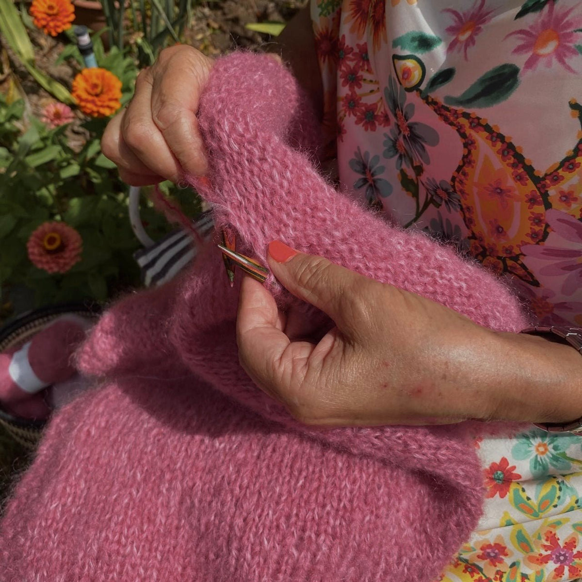 HOW DO WE ACTUALLY MAKE OUR CLOTHES? - TWELVE YARNS