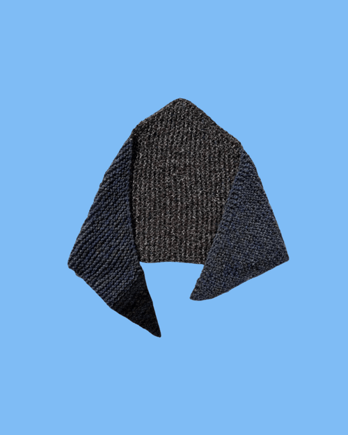 Blue and charcoal scarf - TWELVE YARNS