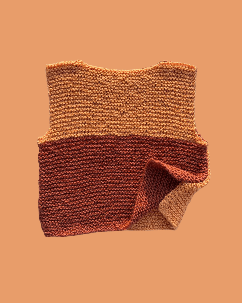 Peach and brown vest - TWELVE YARNS