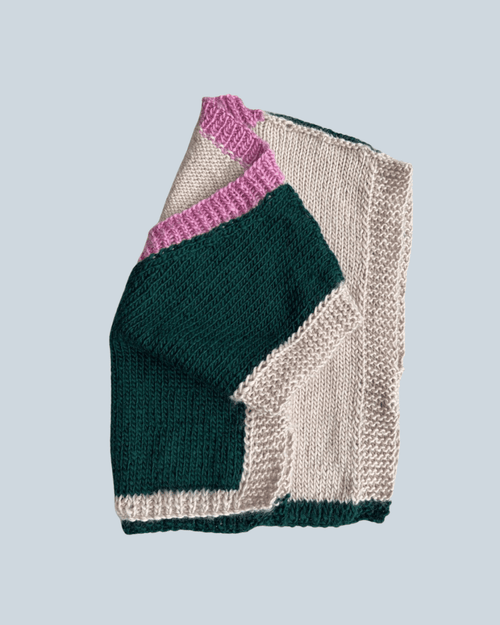 Forest green and pink vest - TWELVE YARNS