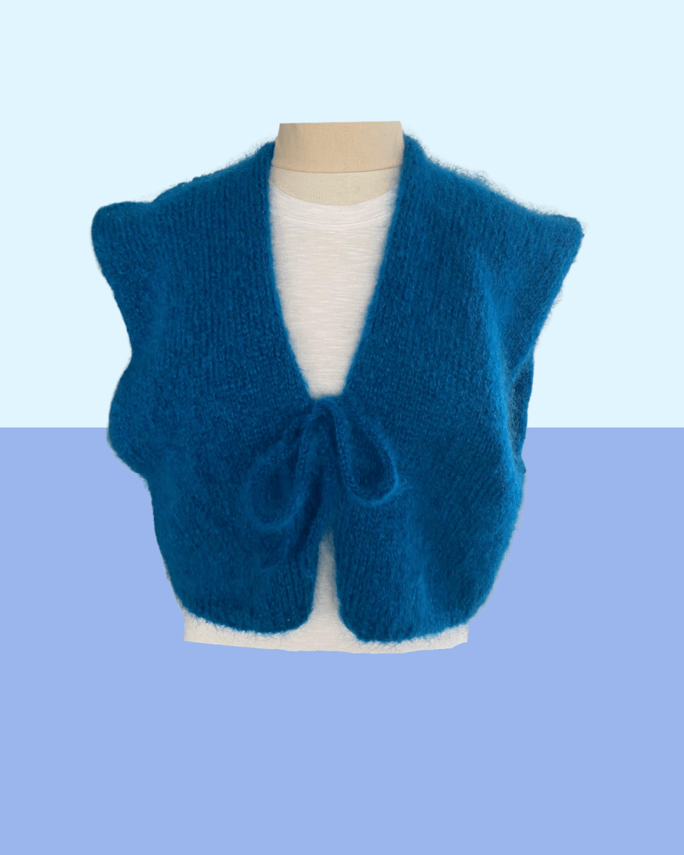 Peacock blue pullover - TWELVE YARNS