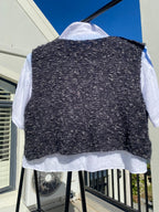 Charcoal sleeveless vest - TWELVE YARNS