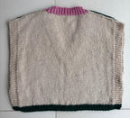 Forest green and pink vest - TWELVE YARNS
