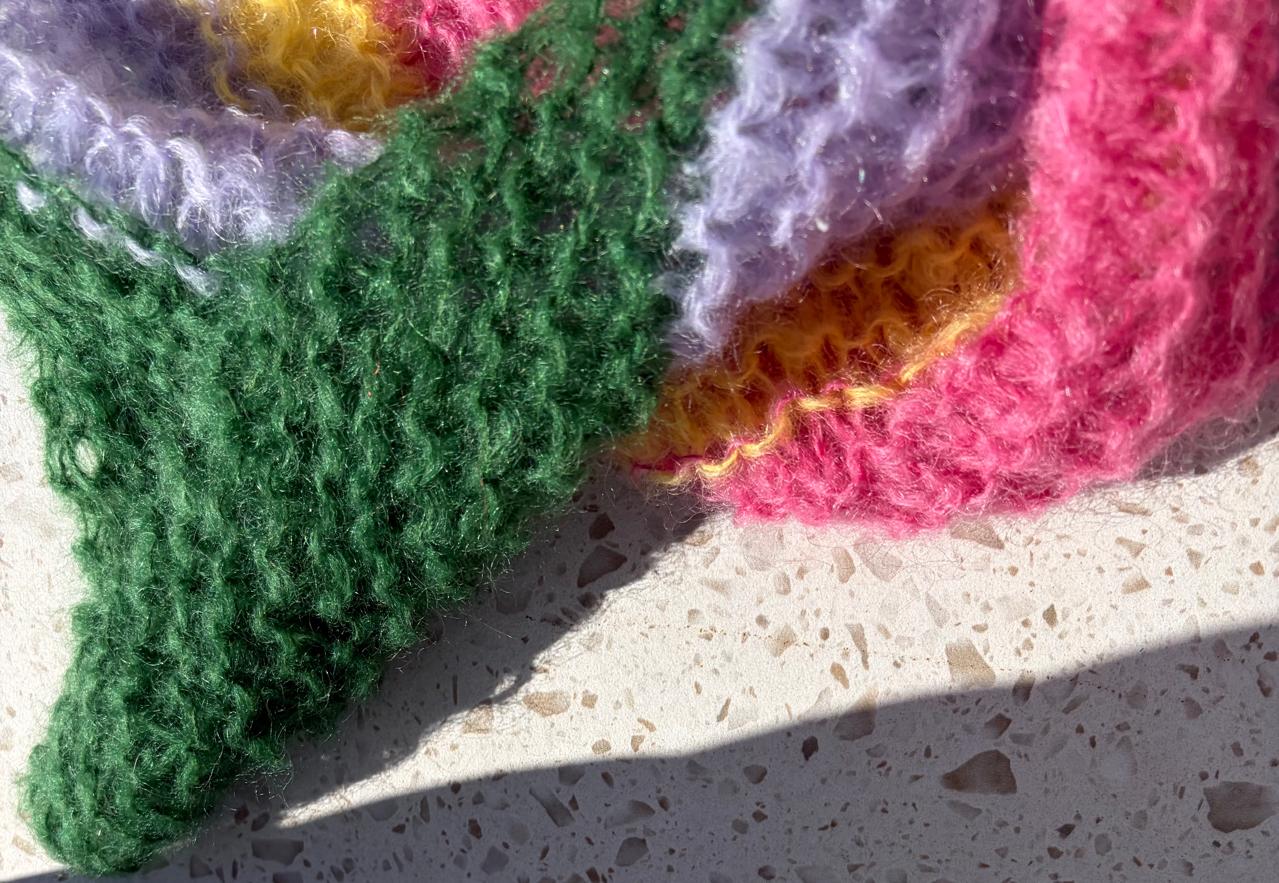 Triangular mohair scarf - TWELVE YARNS