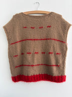 Beige vest with red dashes - TWELVE YARNS