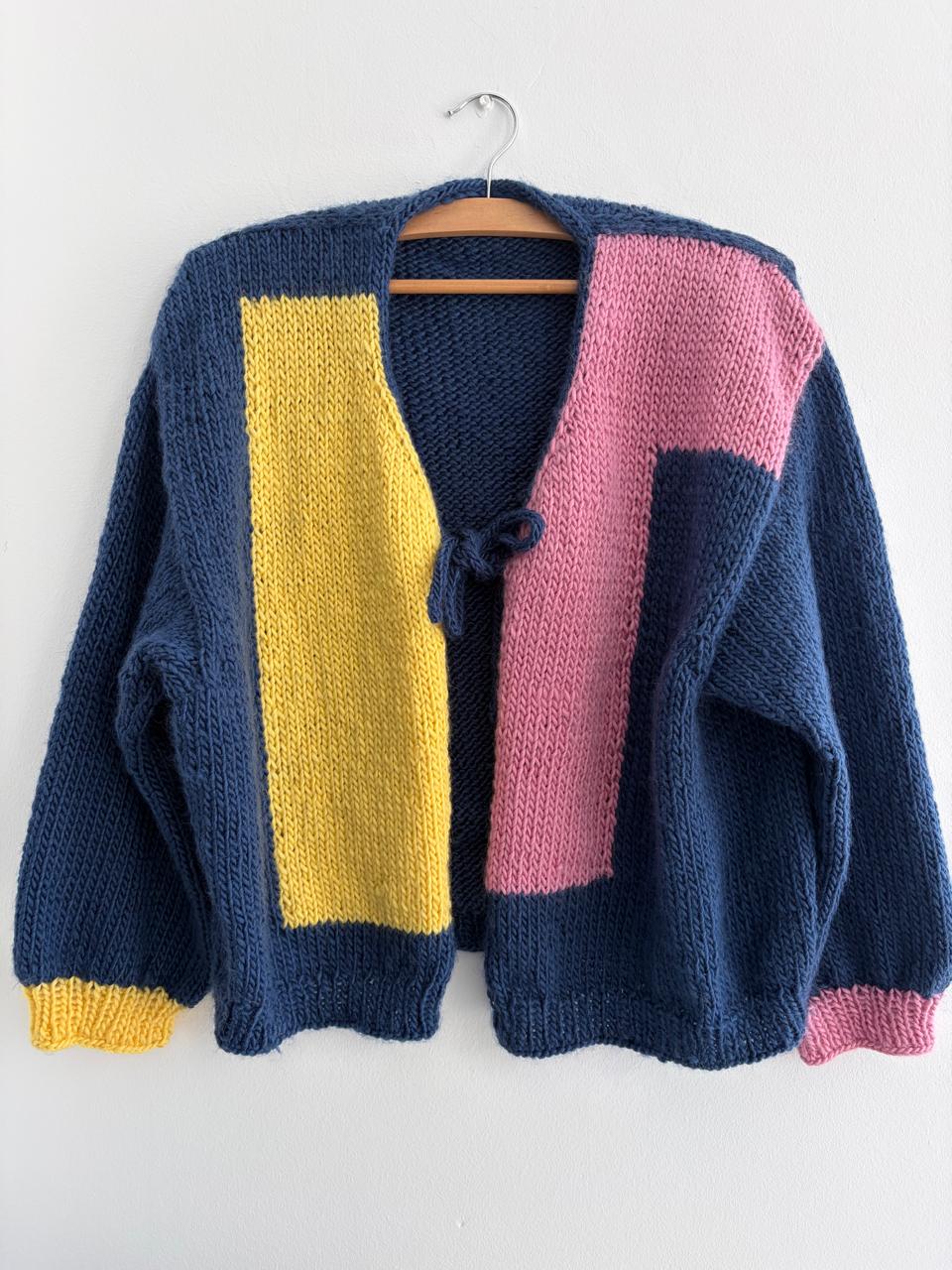 Navy cardigan with colour blocks - TWELVE YARNS
