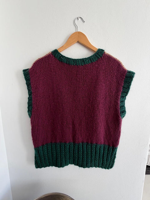 Beige and plum reversible vest - TWELVE YARNS