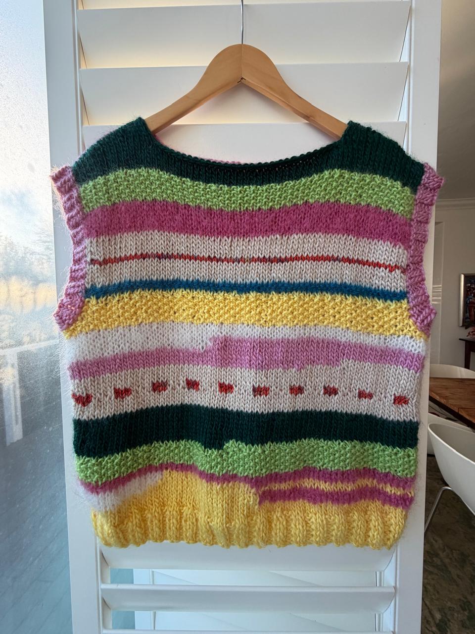 Tutti frutti reversible vest - TWELVE YARNS