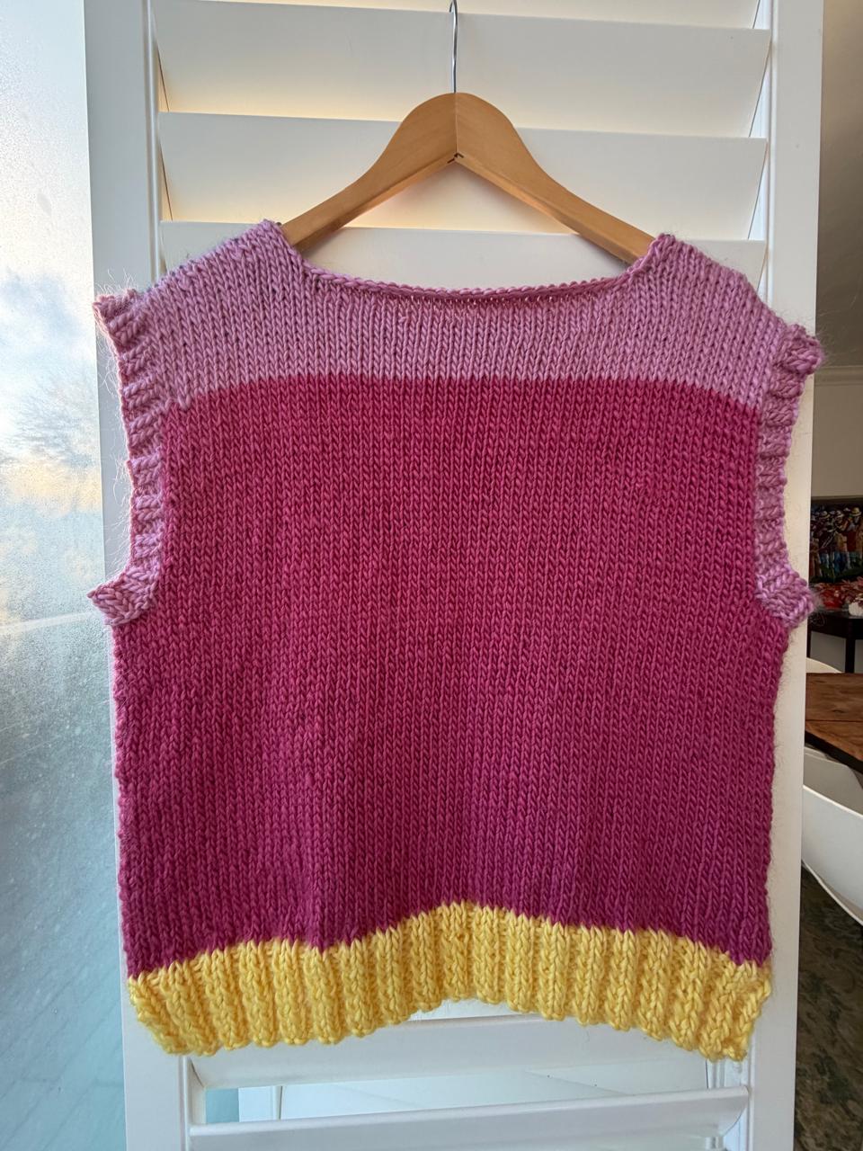Tutti frutti reversible vest - TWELVE YARNS
