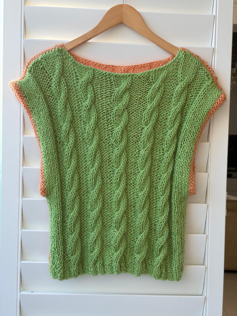 Green and orange reversible top - TWELVE YARNS